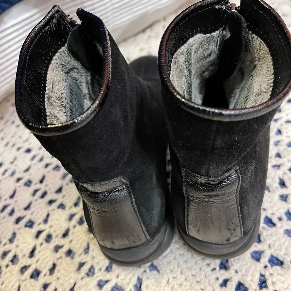 Woman’s Suede Black Boots by La Canadienne with lining - Picture 2 of 6